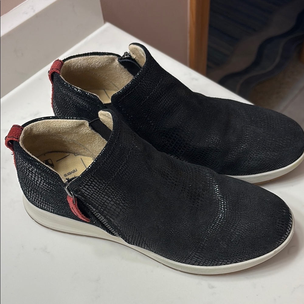 Revere Dublin Black Lizard Design US11/EU42